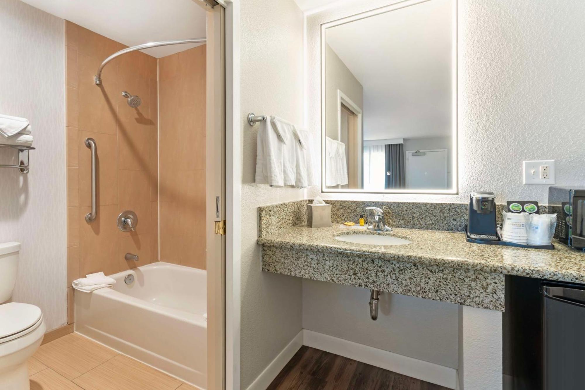 Best Western Plus Rancho Cordova Inn Eksteriør bilde